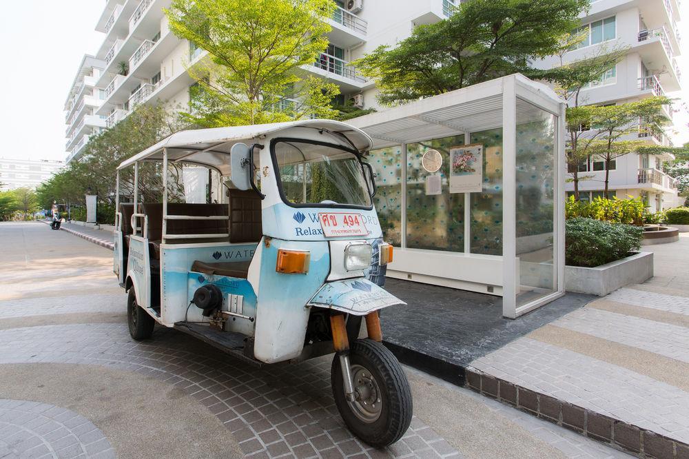 The Capital Resort @ Sukhumvit 50 Banguecoque Exterior foto A tuk-tuk in Vietnam