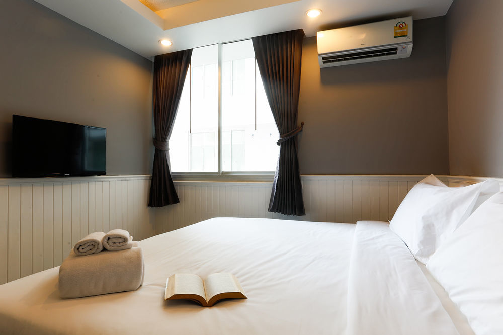 The Capital Resort @ Sukhumvit 50 Banguecoque Exterior foto A room at the hotel